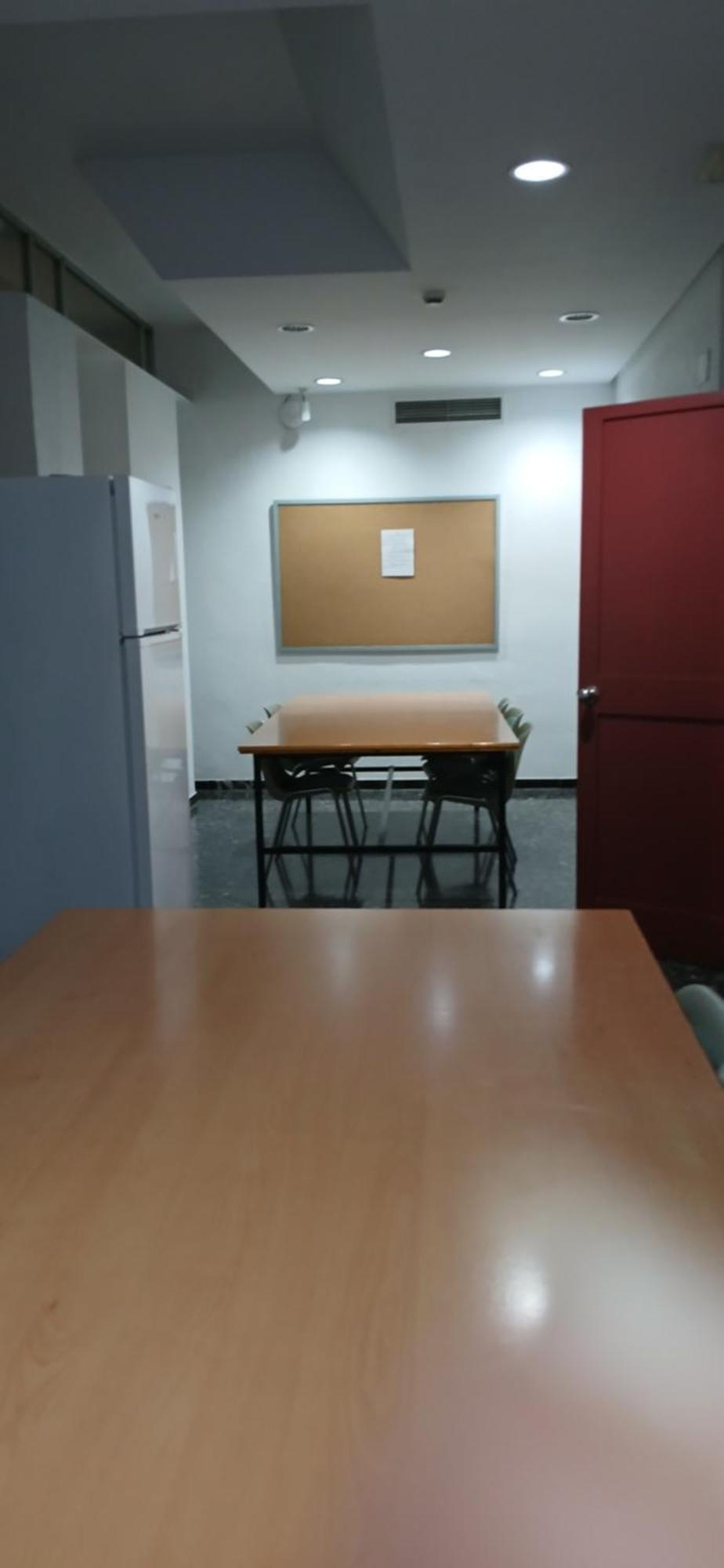 Larru Los Bermejales Residencia Universitaria Севиля Екстериор снимка