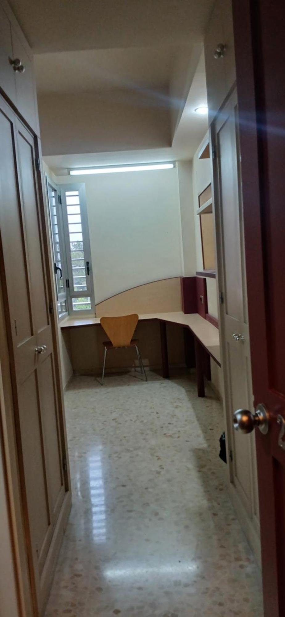 Larru Los Bermejales Residencia Universitaria Севиля Екстериор снимка